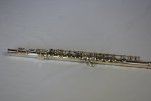 Load image into Gallery viewer, Yamaha 200AD Advantage Flute

